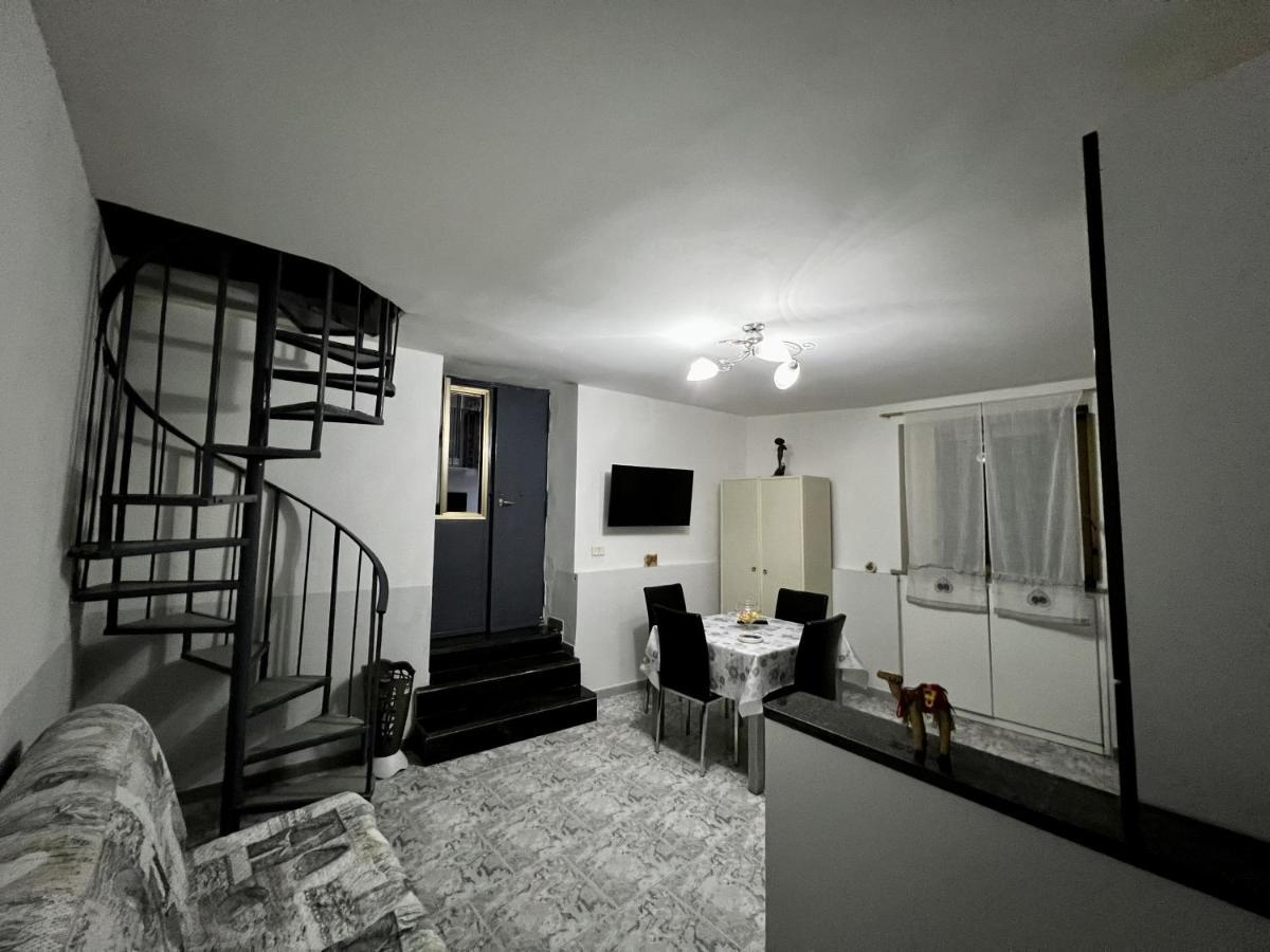 Вилла Centro Storico Family Flat Неаполь Экстерьер фото