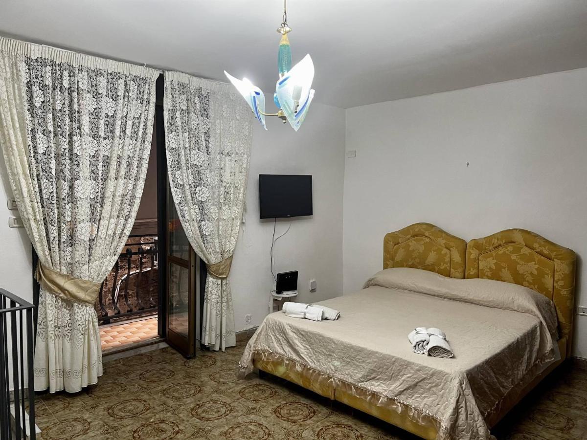 Вилла Centro Storico Family Flat Неаполь Экстерьер фото