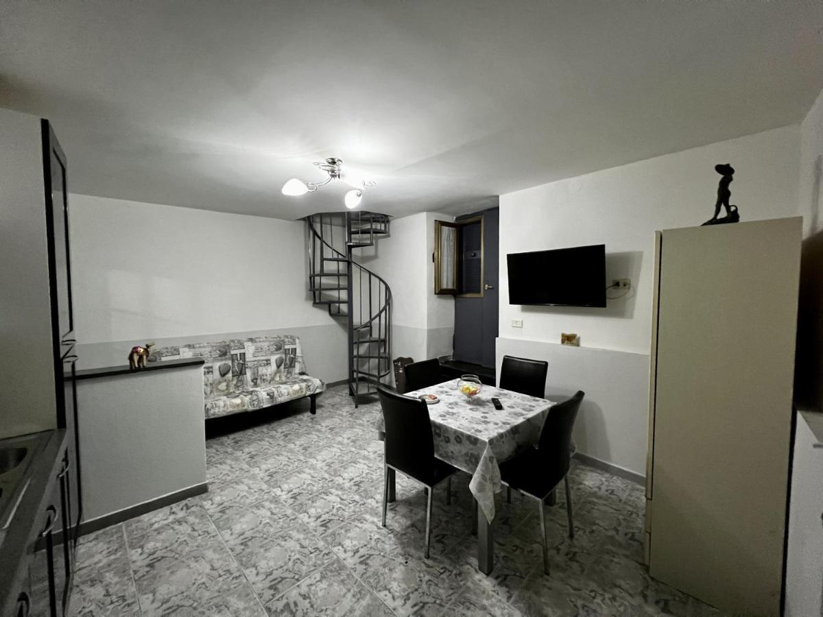 Вилла Centro Storico Family Flat Неаполь Экстерьер фото